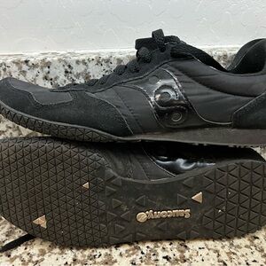Saucony Men's Black Sneakers